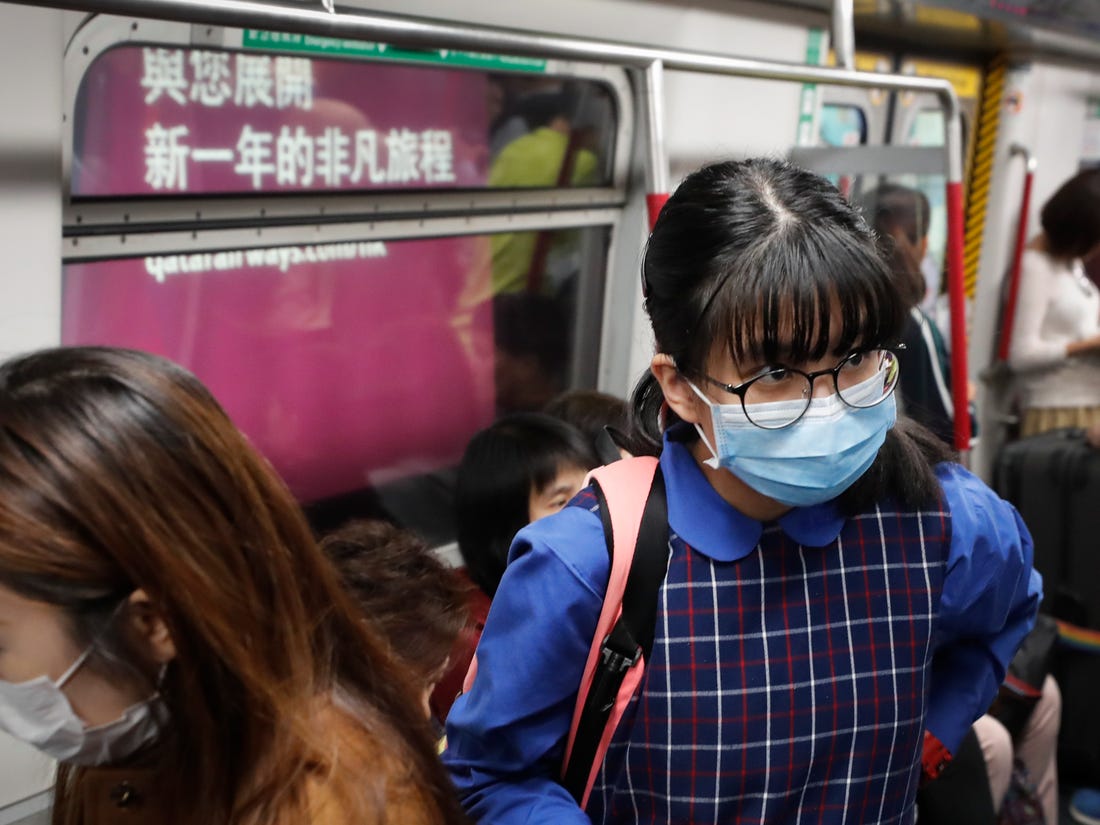 Trung Quốc, đặc khu Hồng Kông và các quốc gia lân cận đều tăng cường phòng chống dịch bệnh viêm phổi lạ từ thành phố Vũ Hán trong vài tuần qua.