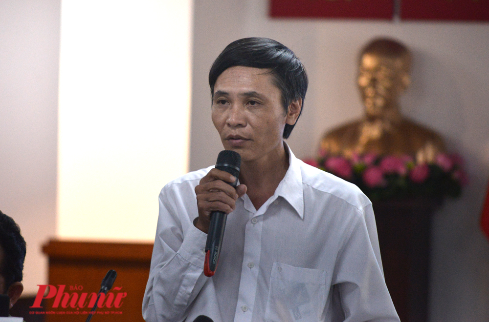 Ông Phạm Đình Lương - Phó Giám đốc Trung tâm Hỗ trợ xã hội TP.HCM được phân công trả lời báo chí trong buổi họp báo về vụ dâm ô trẻ em 