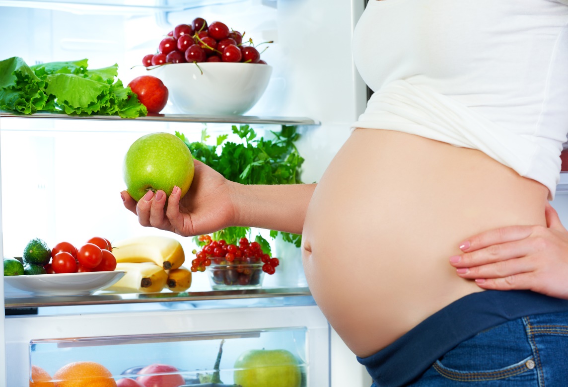 Chế độ dinh dưỡng phù hợp sẽ kích thích não bộ trẻ phát triển ngay từ khi còn trong bụng mẹ