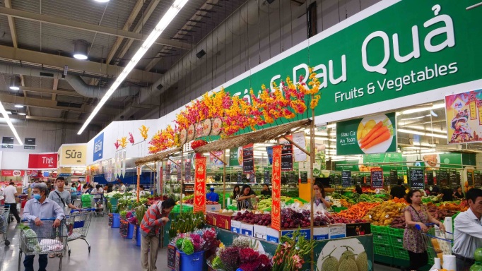 Người dân tất bật mua sắm chuẩn bị cho ngày tết tại MM Mega Market An Phú