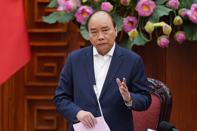 Thủ tướng Nguyễn Xuân Phúc nêu trong chỉ thị, việc chống dịch bệnh phải xem như 