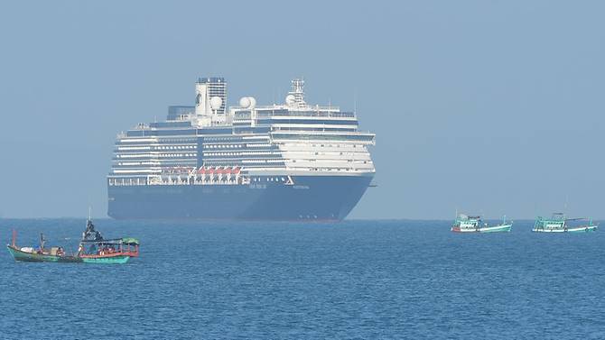 Tàu Westerdam  xuất hiện ngoài khơi bờ biển Sihanoukville, Campuchia vào sáng ngày 13/2.