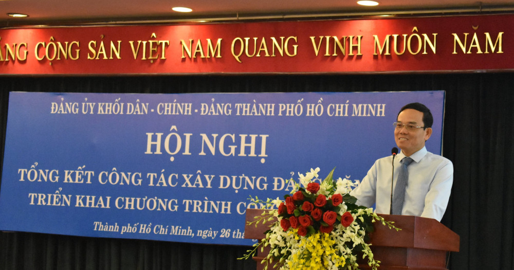 Phó bí thư thường trực Thành ủy TP.HCM Trần Lưu Quang phát biểu tại hội nghị