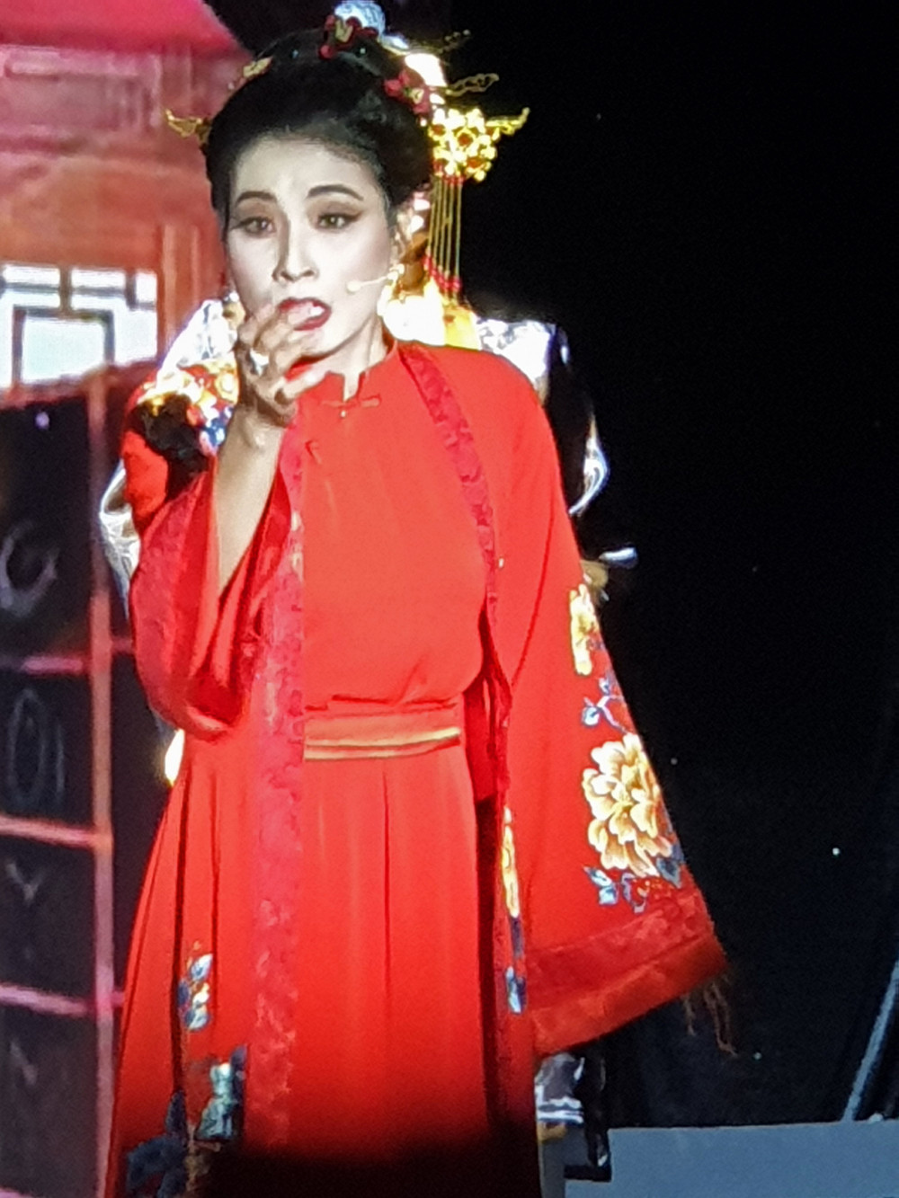 Hoạn Thư - bước tiến dài của Phạm Yến ở sân khấu kịch