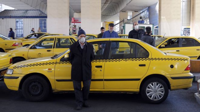 Taxi ở Iran. Ảnh: EPA