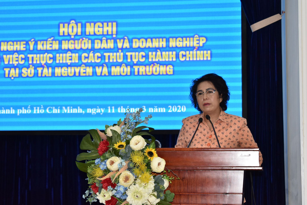 Bà Tô Thị Bích Châu - Chủ tịch Ủy ban MTTQVN TPHCM phát biểu tại hội nghị