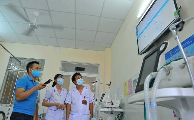 Đội ngũ y tế kiểm tra sát sao trang thiết bị, cơ sở vật chất chuẩn bị cho cách ly và điều trị COVID-19