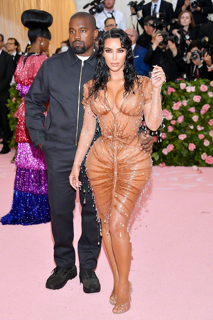 Met Gala bị hoãn vô thời hạn.