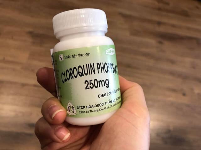 Hydroxycloroquin/cloroquin từ trước đến nay vẫn thường được biết đến và sử dụng trong điều trị các bệnh lý sốt rét, bệnh viêm khớp dạng thấp, bệnh hệ thống như lupus ban đỏ...