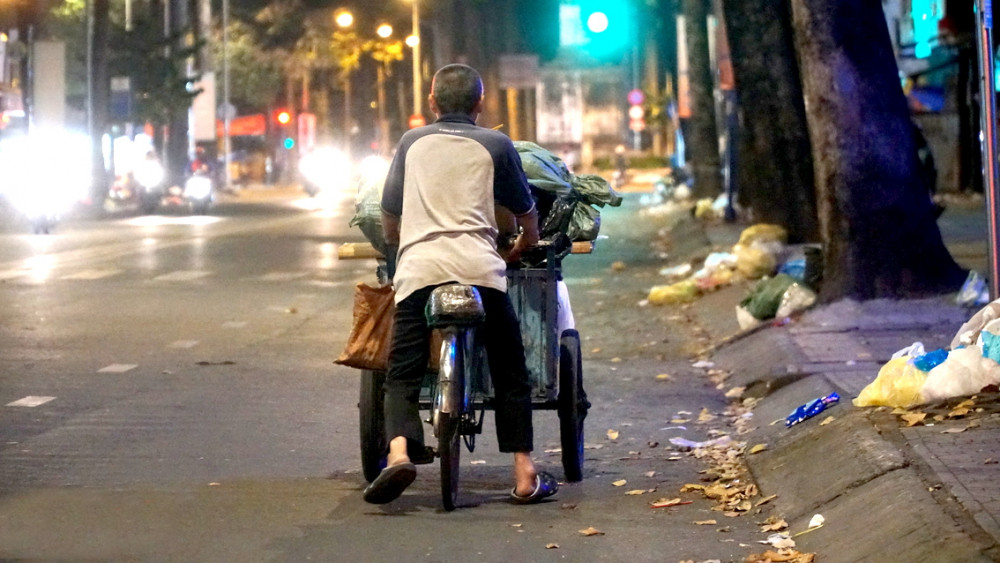 Người nghèo, người vô gia cư... bị ảnh hưởng bởi dịch bệnh sẽ được chăm lo để đi qua gian khó - ảnh: tam nguyên