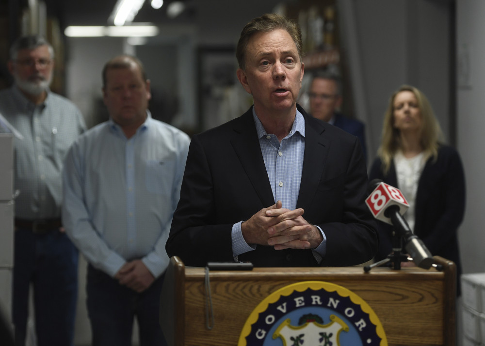 Thống đốc bang Connecticut Ned Lamont xác nhận 1 trẻ sơ sinh 6 tuần tuổi đã chết vì nhiễm SARS-CoV-2.