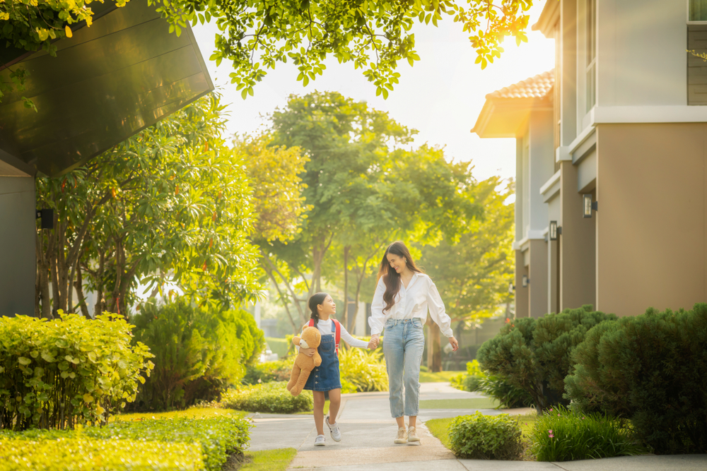 Trường học nằm trong khu đô thị mang đến nhiều tiện ích cho cư dân. Ảnh: Shutterstock