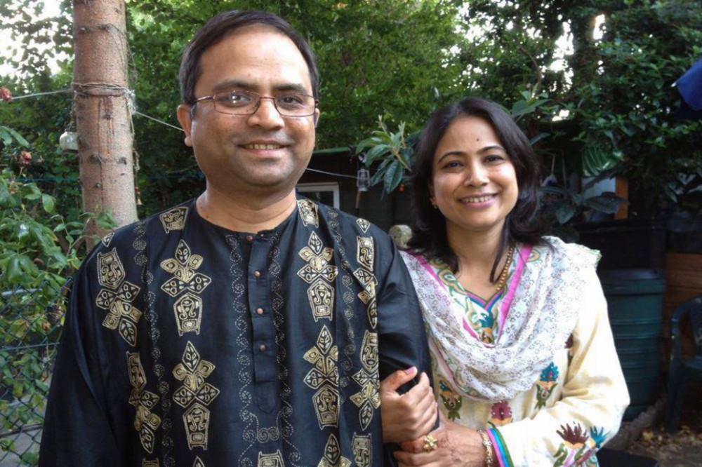 Bác sĩ Abdul Mabud Chowdhury và vợ.