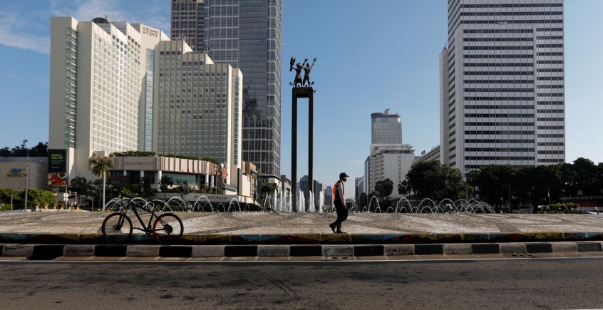 Một góc trung tâm thủ đô Jakarta, Indonesia vắng lặng giữa lệnh phong tỏa.