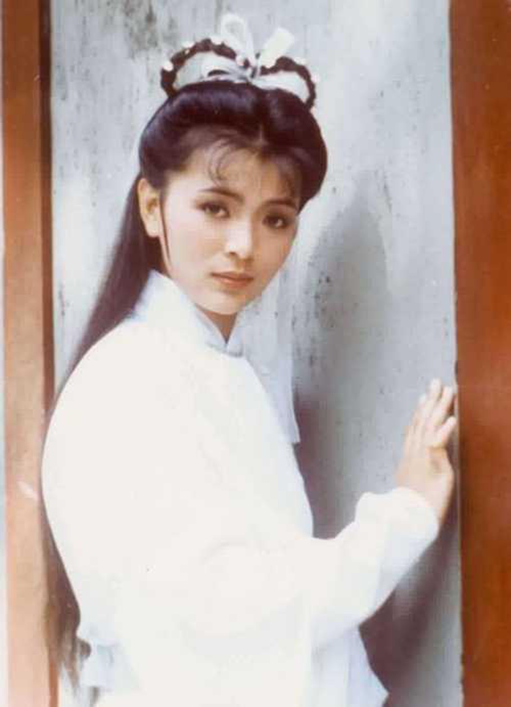 Trần Ngọc Liên đóng vai Tiểu Long Nữ trong Thần điêu đại hiệp năm 1982