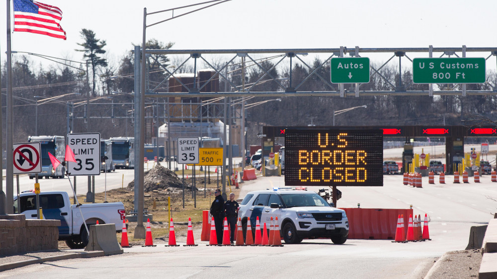 Biên giới dài 8.900km giữa Canada và Mỹ tiếp tục giới hạn thêm 30 ngày nữa