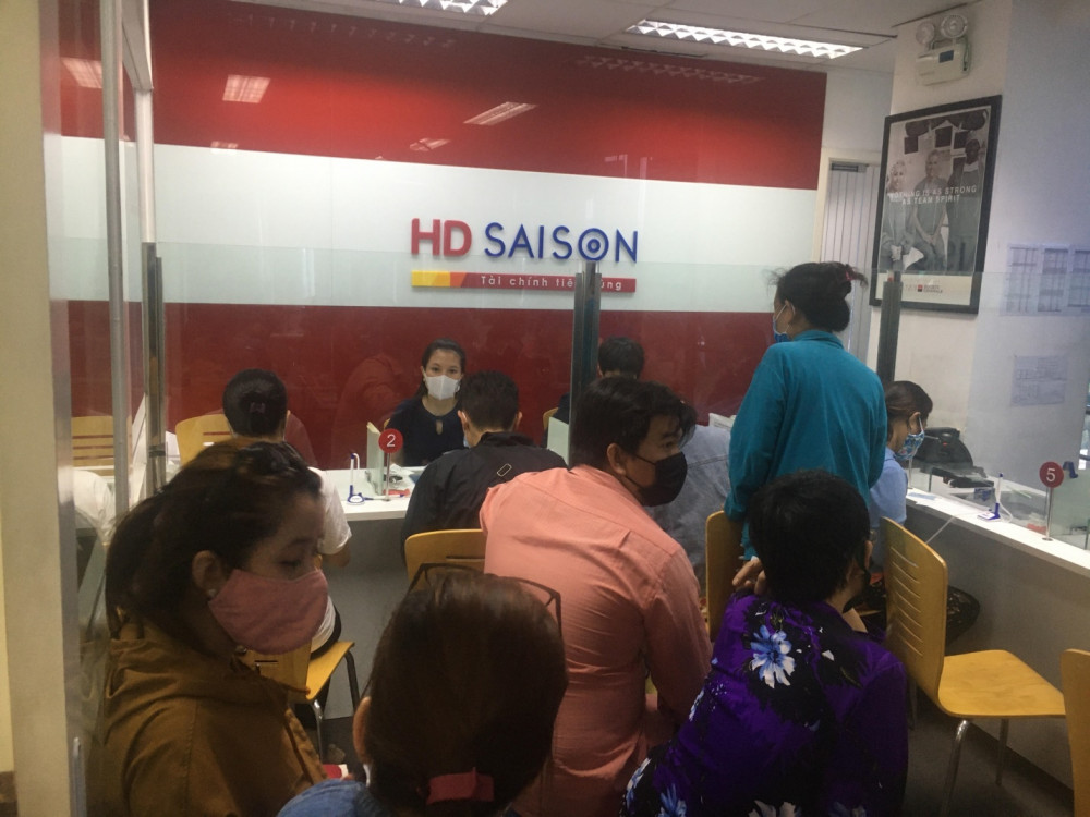 HD SAISON giảm lãi, giãn nợ, giữ nguyên nhóm nợ hỗ trợ khách hàng. Ảnh: HD SAISON cung cấp