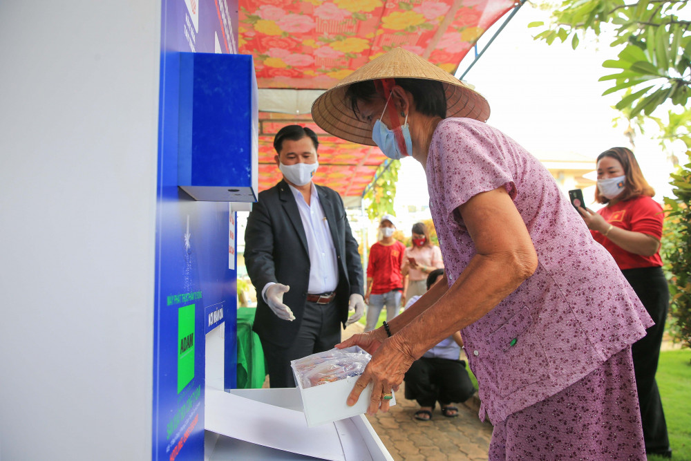 Báo Người Lao Động sẽ tiếp tục mở cây ATM thứ ba tại Hà Nội. Chương trình sẽ hỗ trợ đối tượng khó khăn cho đến hết mùa dịch