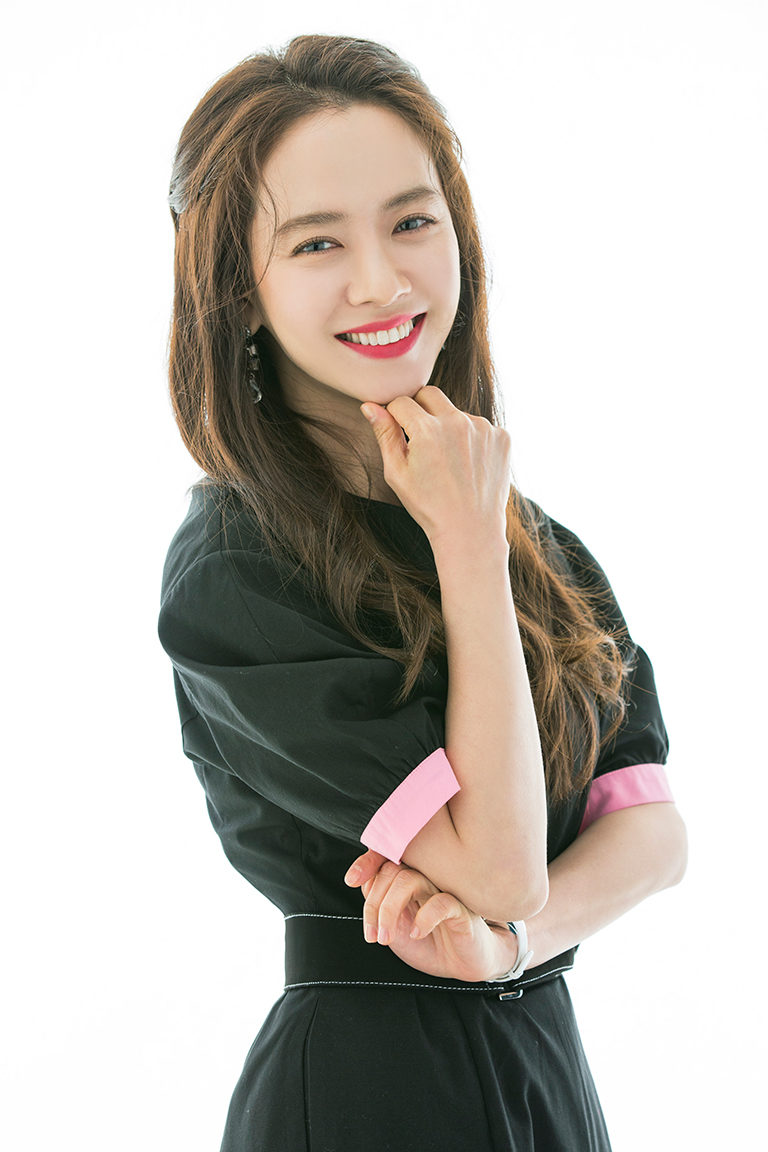 Nhan sắc xinh đẹp của Song Ji Hyo.