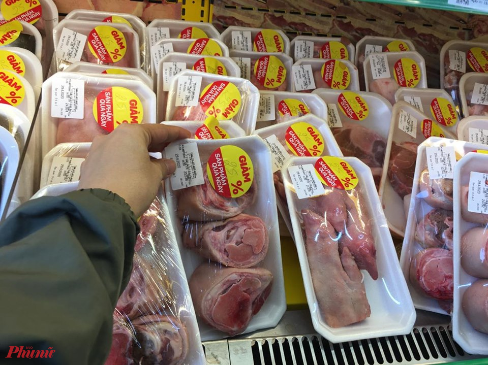 Giá thịt heo nhập khẩu được một hệ thống siêu thị khuyến mãi giảm giá