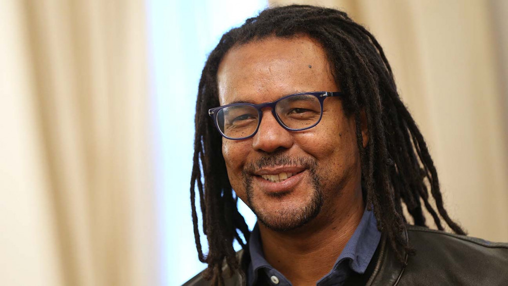 Nhà văn Colson Whitehead đã ra mắt 7 cuốn tiểu thuyết.