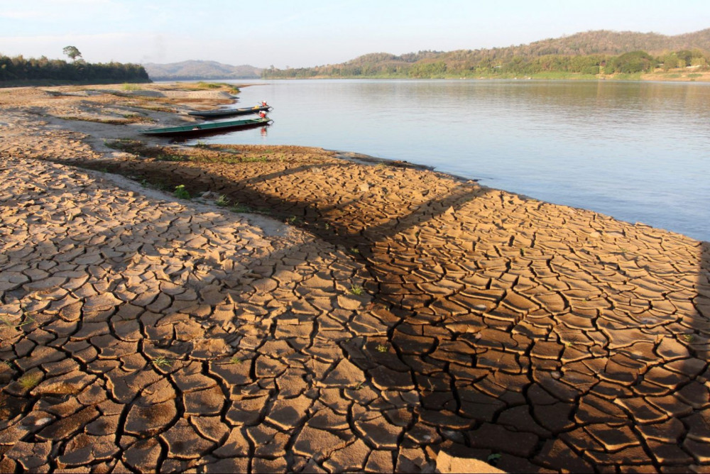 Mực nước sông Mekong hiện thường ở mức thấp do các đập thủy điện của Trung Quốc - Ảnh: AFP)