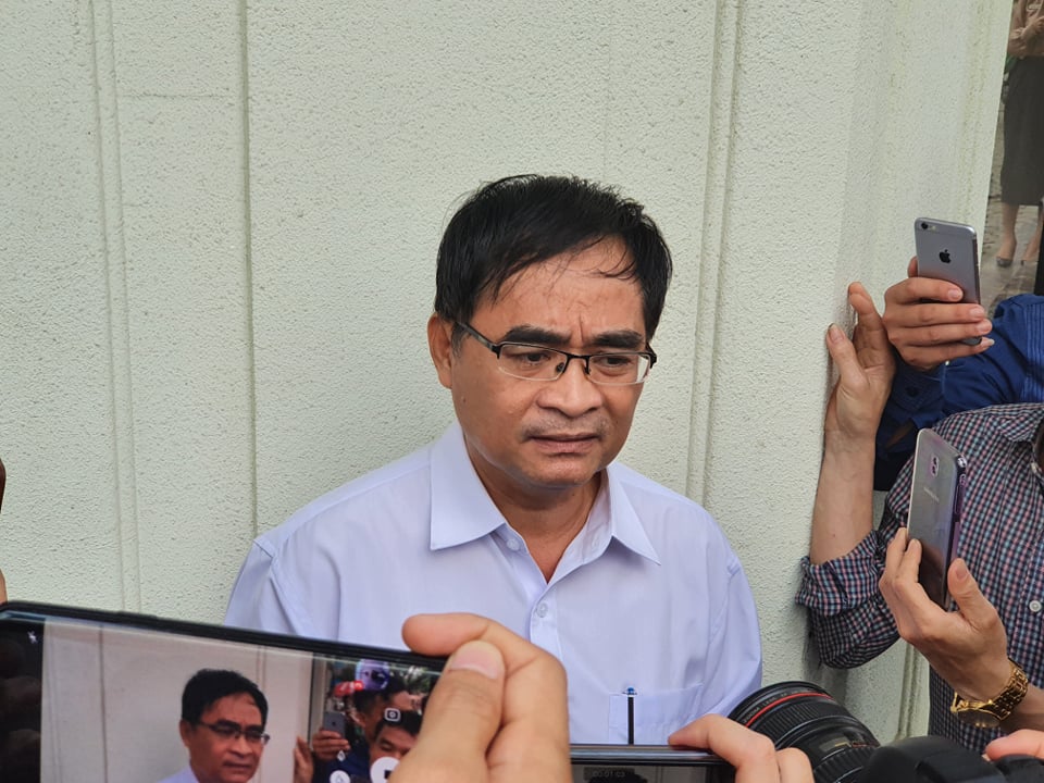 Luật sư Trần Hồng Phong, người bào chữa cho Hồ Duy Hải tại phiên tòa giám đốc thẩm, không giấu được sự buồn bã sau phán quyết của hội đồng Thẩm phán