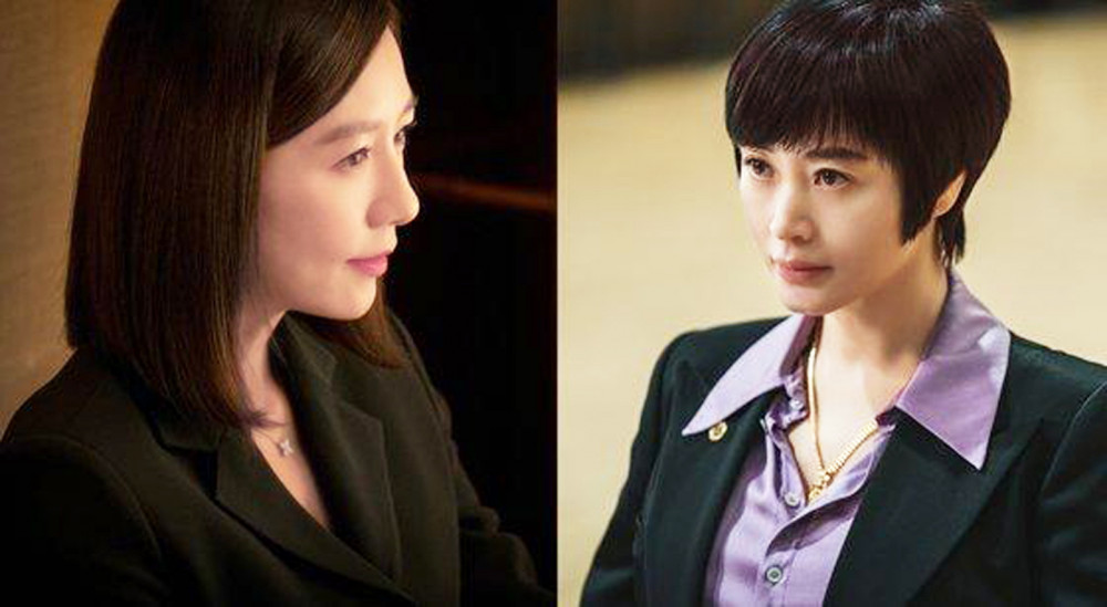 Ở độ tuổi U60, hai diễn viên phim Thế giới hôn nhân và Linh cẩu - Kim Hee Ae (trái) và Kim Hye Soo vẫn thuyết phục người xem bởi nhan sắc cùng tài năng của mình