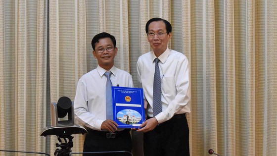 Ông Trần Quang Thảo - Chủ tịch UBND Q.8 nhận nhiệm vụ mới