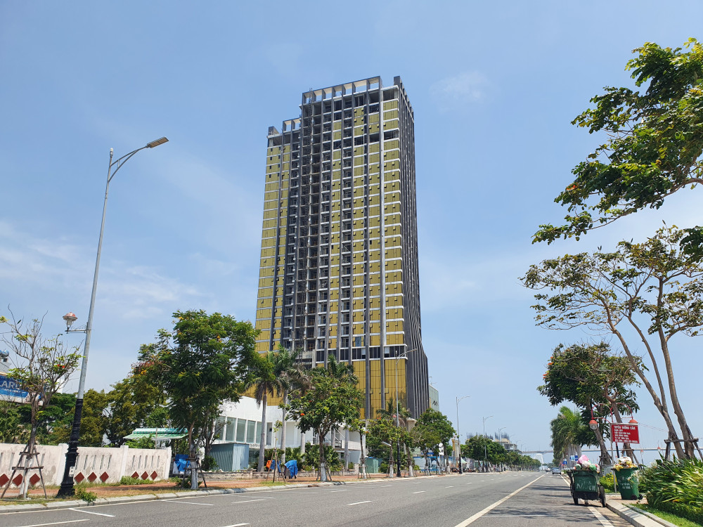 Tổ hợp khách sạn và căn hộ P.A Tower do công ty CP PAVNC làm chủ đầu tư tại lô A2.2 đường Như Nguyệt