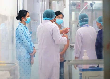 Hai ca nhiễm Covid-19 tại Tây Ninh được ra viện chiều 6.4 sau 19 ngày điều trị tại Bệnh viện Đa khoa tỉnh.