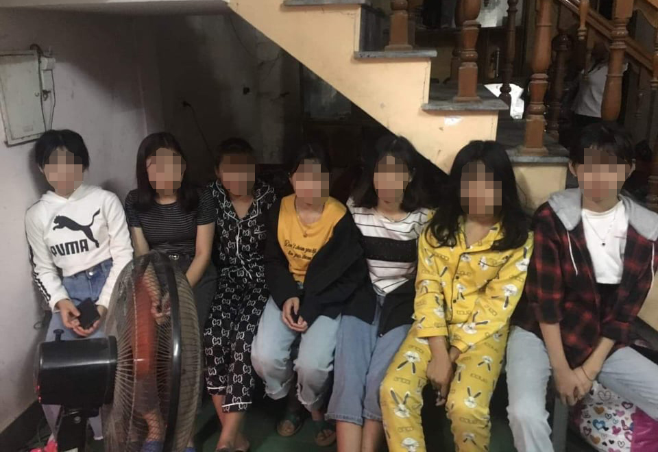 7 thiếu nữ quê Nghệ An được bàn giao về địa phương