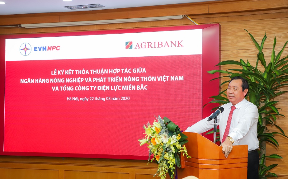 Tổng giám đốc Agribank Tiết Văn Thành phát biểu tại buổi lễ