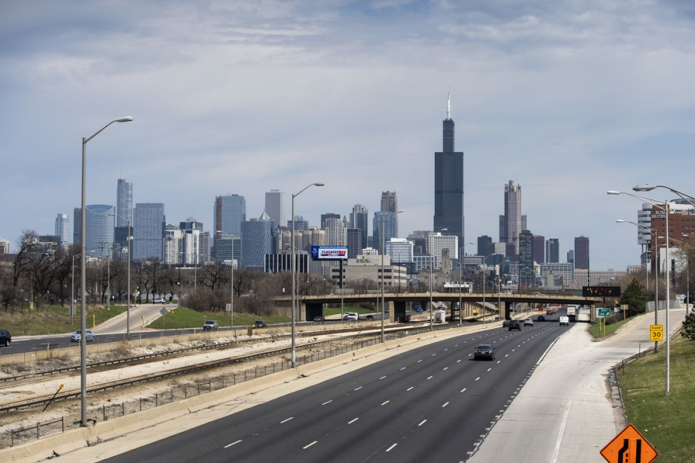 Chicago cách ly 2 tuần du khách đến từ các tiểu bang có tỷ lệ cao lây nhiễm COVID-19