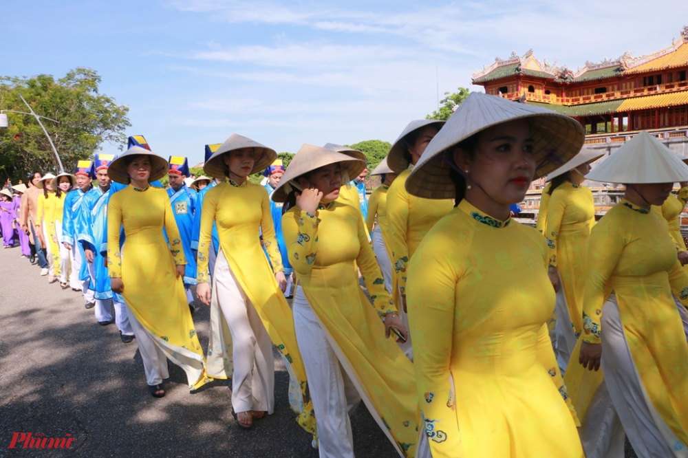 Đoàn nữ cán bộ Trung tâm BTDTCĐ Huế