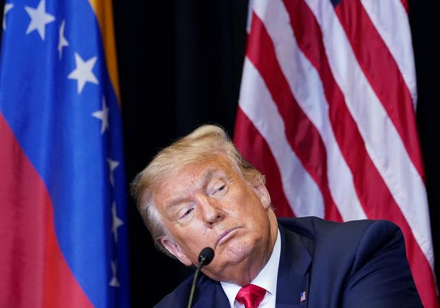 Tổng thống Mỹ Donald Trump tham dự cuộc thảo luận bàn tròn về Venezuela ở Doral, Florida (Mỹ) ngày 10/7/2020 - Ảnh: Reuters