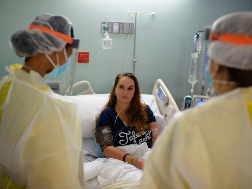 Một bệnh nhân 30 tuổi lây bệnh và qua đời sau khi tham dự “bữa tiệc Covid” ở Texas nói với y tá trước khi chết: “Tôi đã phạm sai lầm” - Ảnh: Insider