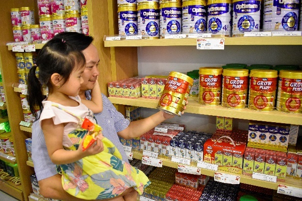 Người tiêu dùng có thể mua sữa bột “Dielac Grow Plus có tổ yến” tại các cửa hàng và trang thương mại điện tử Giấc mơ sữa Việt của Vinamilk