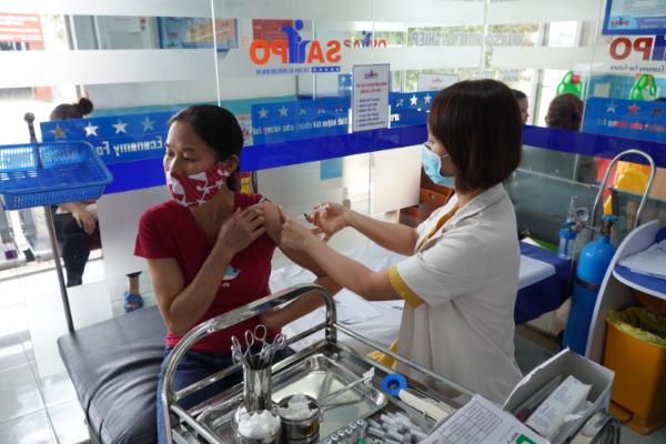 Người dân tại tỉnh Đắk Nông chủ động đến các cơ sở y tế tiêm phòng bạch hầu