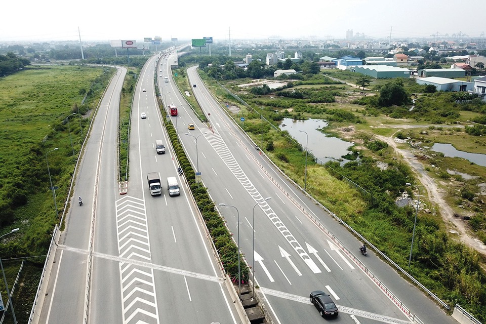 dự án cao tốc Bắc - Nam phía đông đến nay đã cơ bản hoàn thành công tác giải phóng mặt bằng toàn tuyến