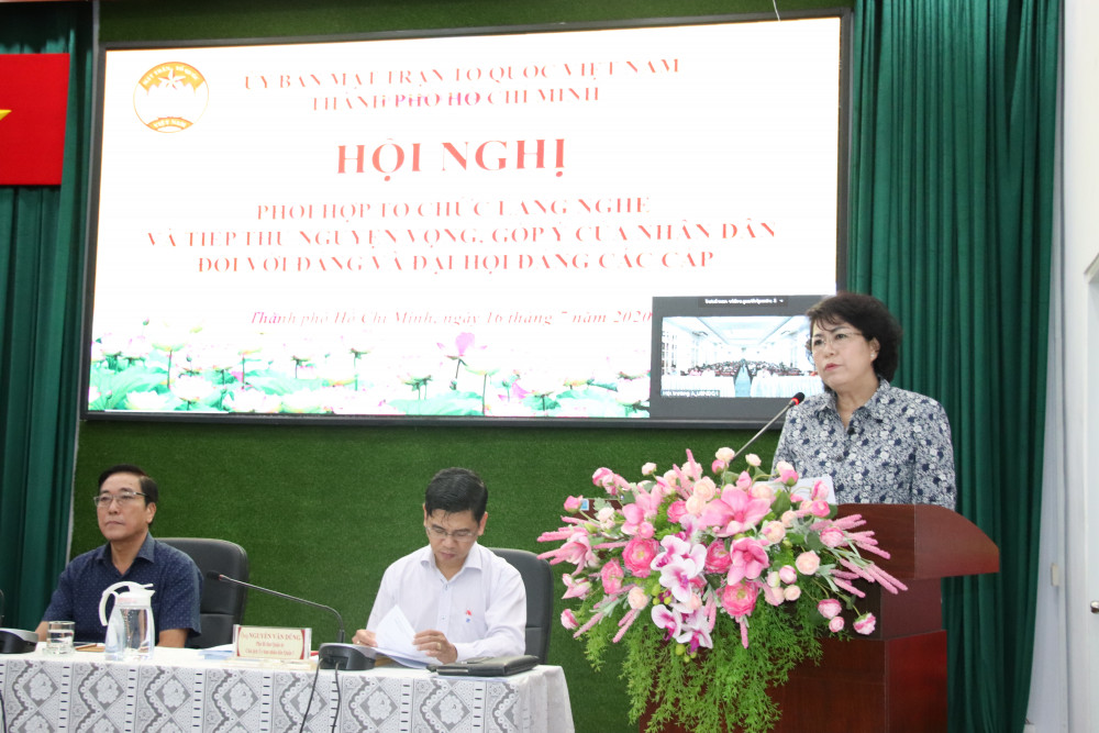 Bà Tô Thị Bích Châu - Chủ tịch UBMTTQVN TPHCM phát biểu khai mạc hội nghị