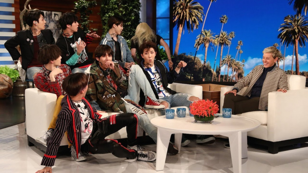 Nhóm nhạc BTS của Hàn Quốc từng xuất hiện trên Ellen show và được yêu thích.