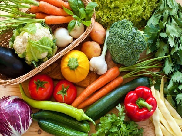 Bổ sung rau xanh thay cho những thực phẩm chứa nhiều chất béo để giữ vòng thon gọn