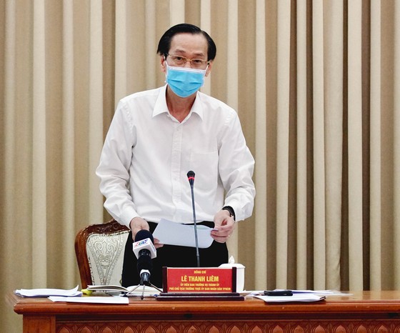 Phó Chủ tịch Thường trực UBND TPHCM Lê Thanh Liêm phát biểu chỉ đạo tại cuộc họp - Ảnh: Hoàng Hùng