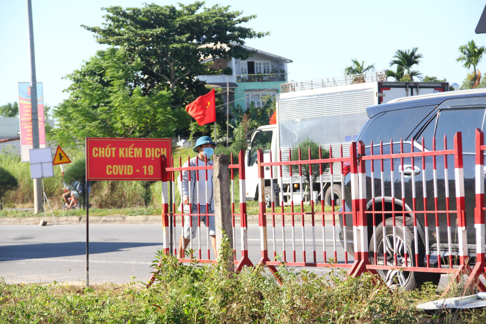 Hiện tại, ngành chức năng Quảng Nam đang truy tìm đối tượng bỏ trốn cách ly