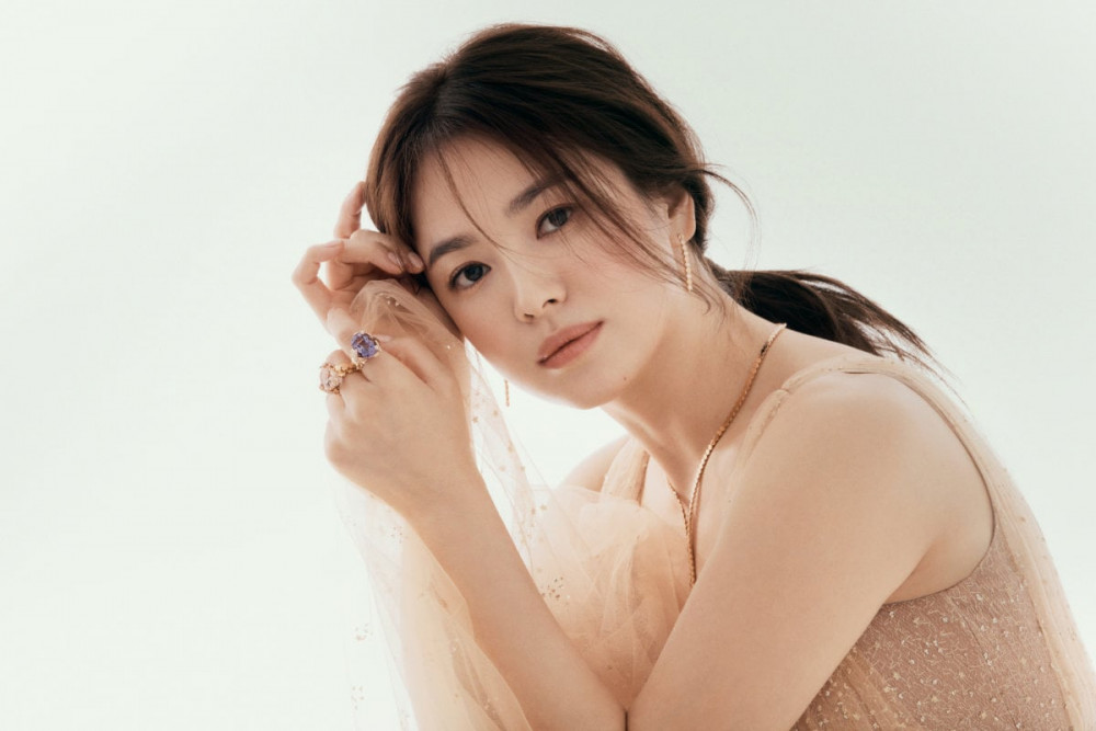 Vẻ đẹp sắc sảo của Song Hye Kyo.