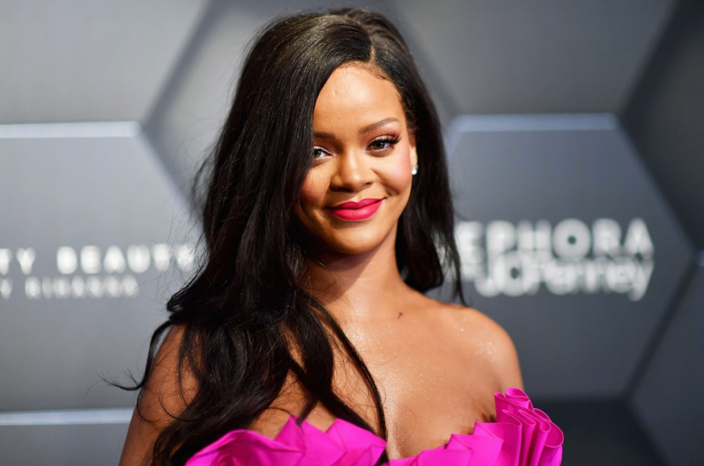 Rihanna thành công từ lĩnh vực ca hát cho tới kinh doanh.