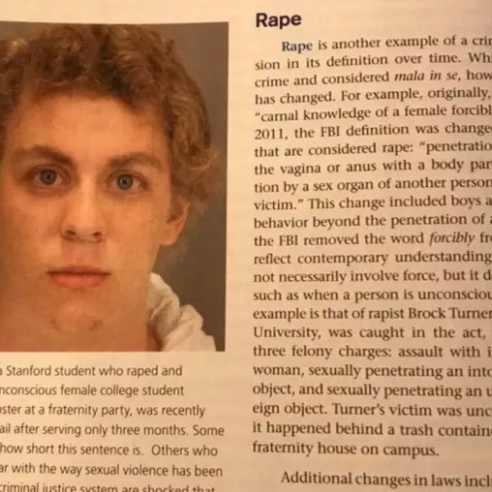 Ảnh của Brock Turner được sử dụng trong sách giáo khoa luật ở mục hiếp dâm