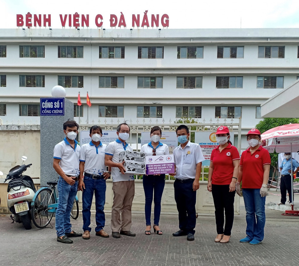 Quỹ Chăm sóc sức khỏe gia đình Việt Nam chung tay cùng ngành y tế ứng phó đại dịch COVID-19