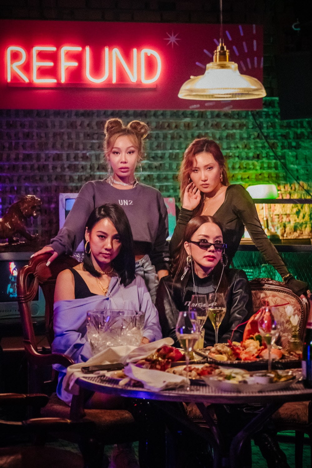 Bộ tứ chị đại Jessi, Hwasa, Lee Hyori và Uhm Jung Hwa.